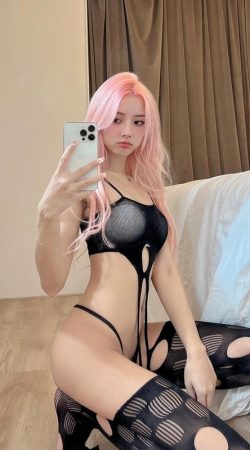 ¡Descubre la Pasión Desbordante de Angélica Fiera en Morón!